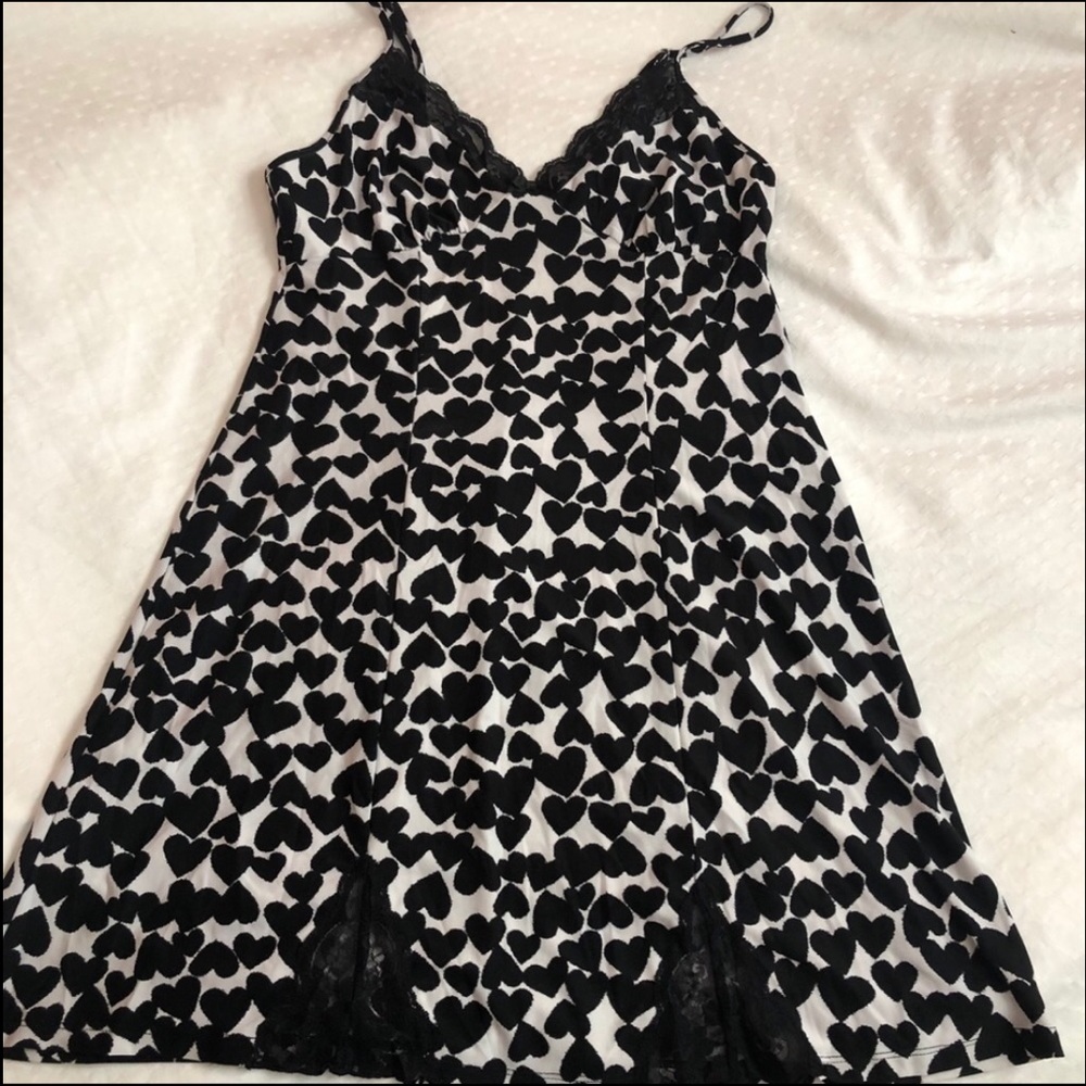 Black and White Heart Night Slip